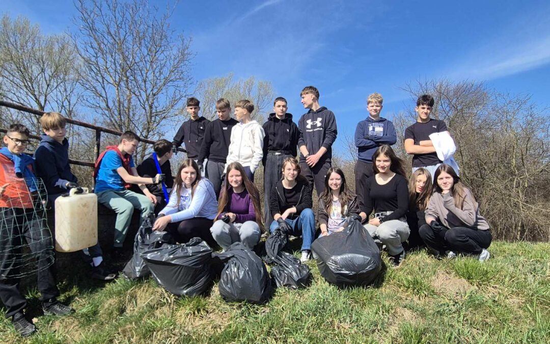 Više cvijeća, manje smeća – osmaši OŠ Nedelišće u ekološkoj akciji