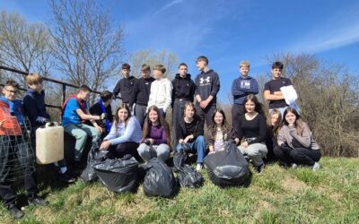 Više cvijeća, manje smeća – osmaši OŠ Nedelišće u ekološkoj akciji
