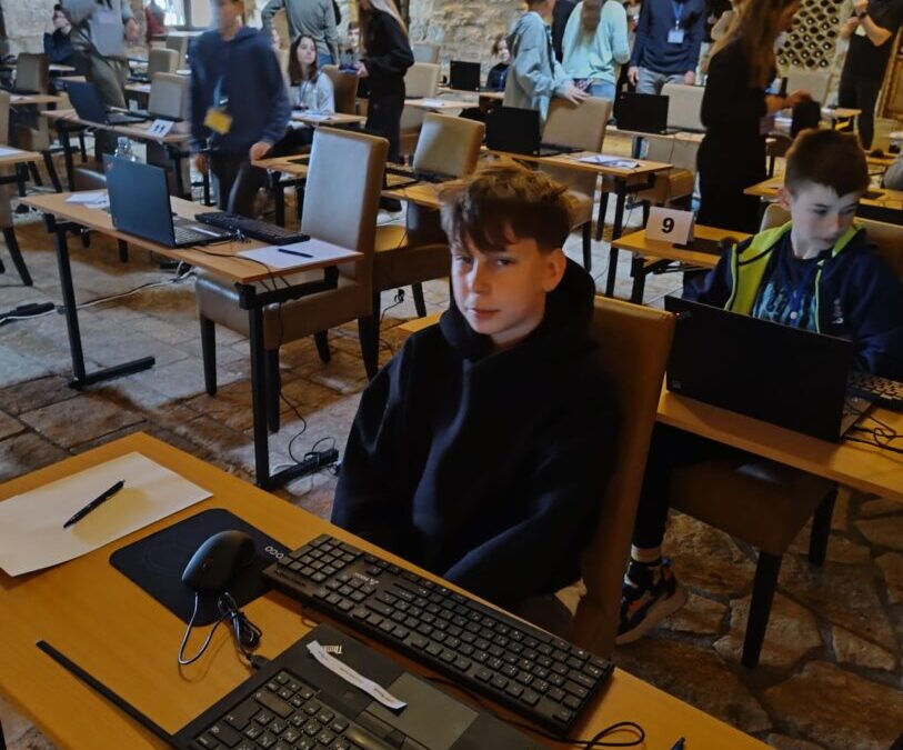 LEON NOVAK ČETVRTI NA DRŽAVNOM NATJECANJU IZ INFORMATIKE